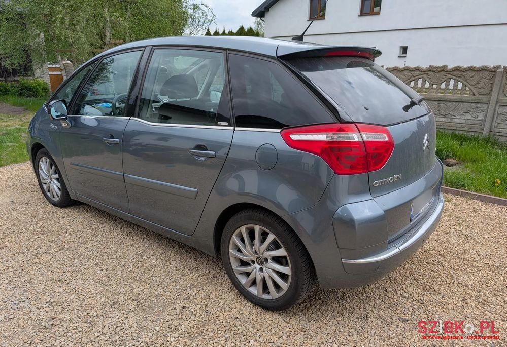 2008' Citroen C4 Picasso photo #3