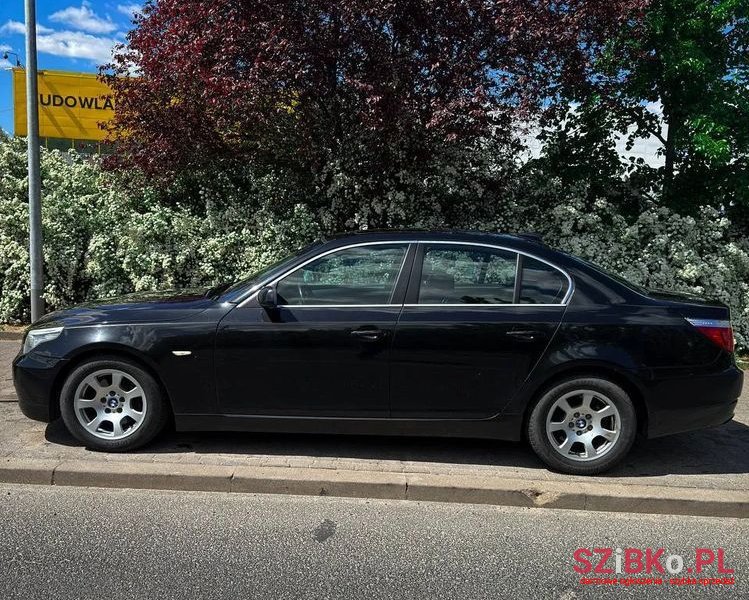 2008' BMW 5 Series 520D photo #6