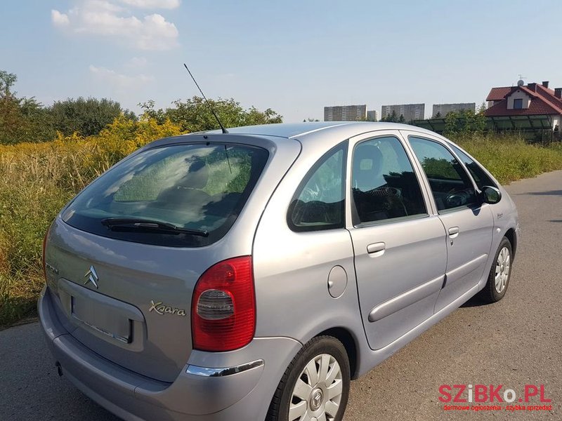 2005' Citroen Xsara Picasso photo #5