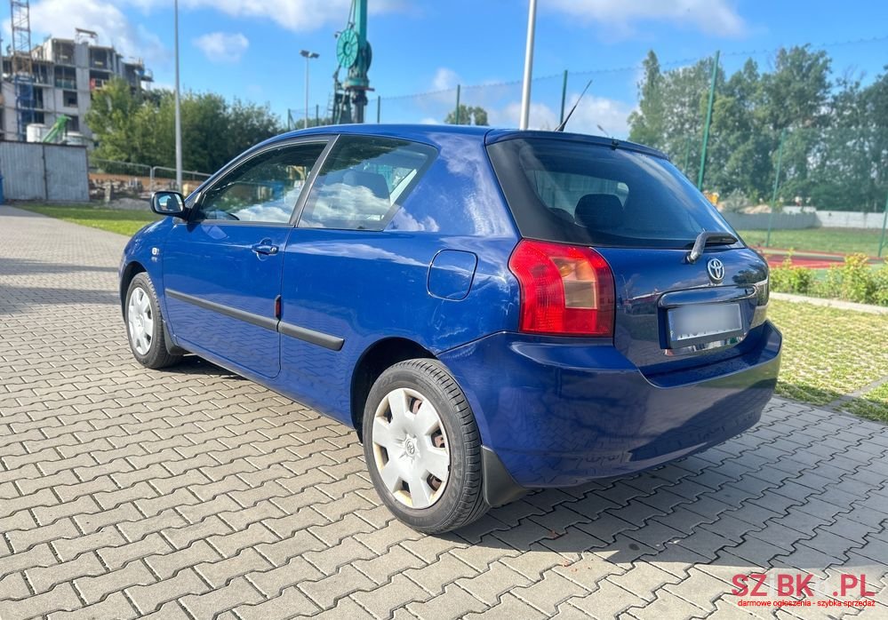 2004' Toyota Corolla photo #5