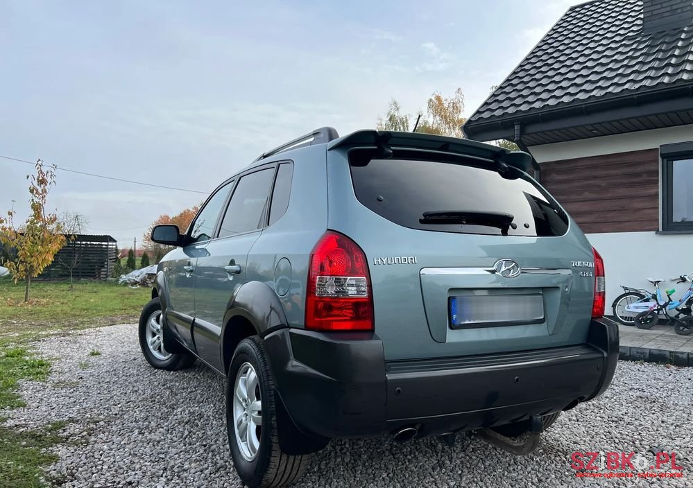 2008' Hyundai Tucson 2.0 Crdi Premium photo #2