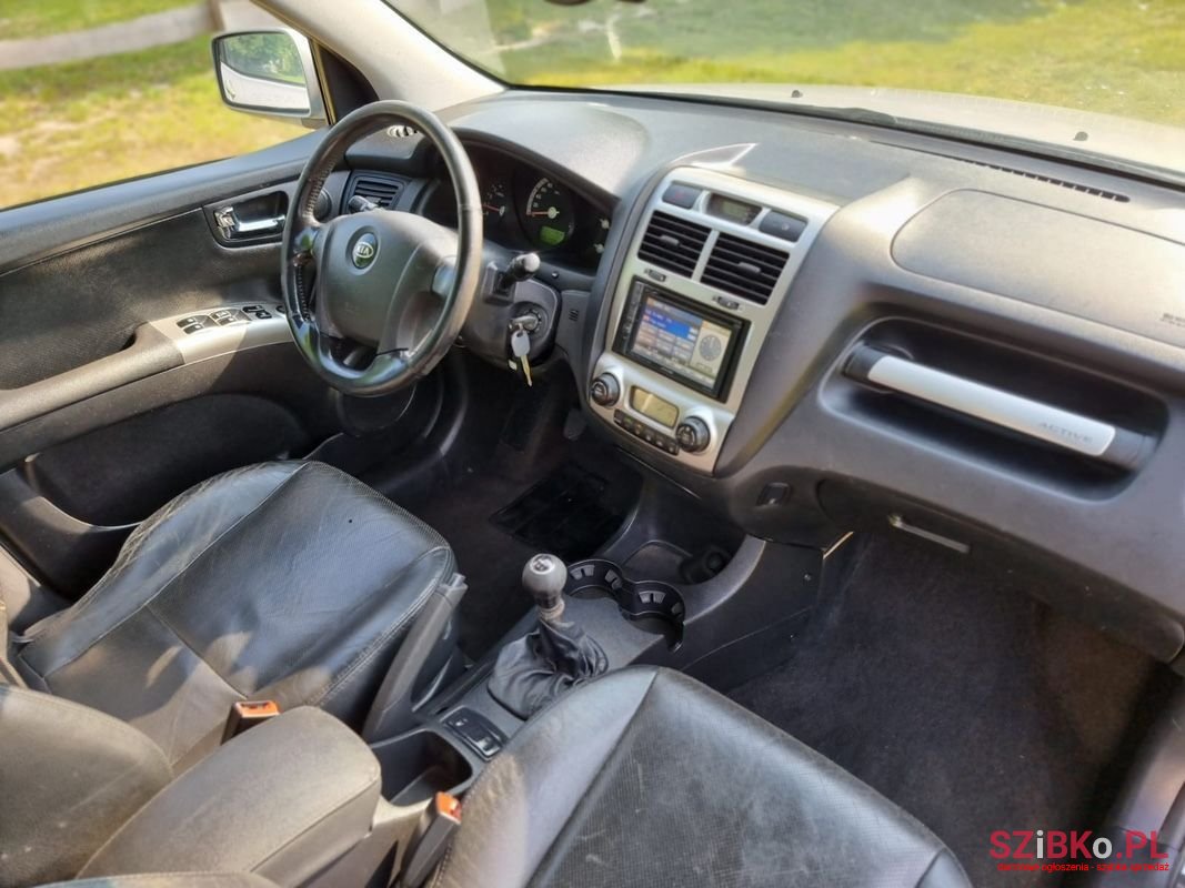 2005' Kia Sportage photo #4