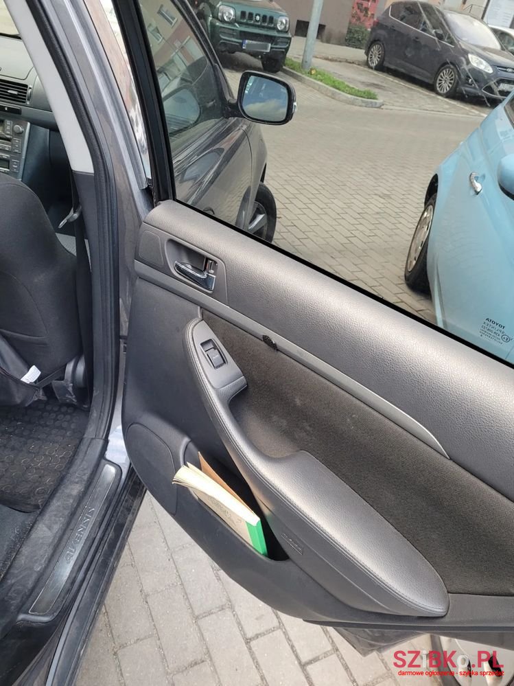 2008' Toyota Avensis 1.8 Vvt-I Combi Sol photo #6