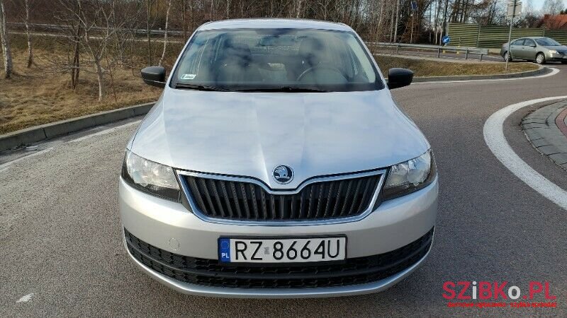 2015' Skoda Rapid photo #2