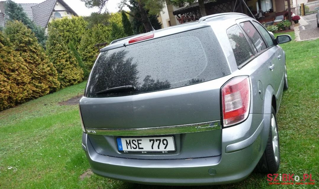 2005' Opel Astra photo #4