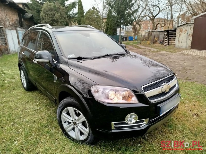 2008' Chevrolet Captiva 2.0 D Lt High photo #4