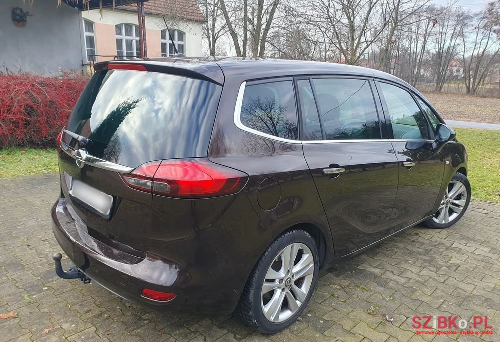 2012' Opel Zafira 1.4 T Cosmo photo #3