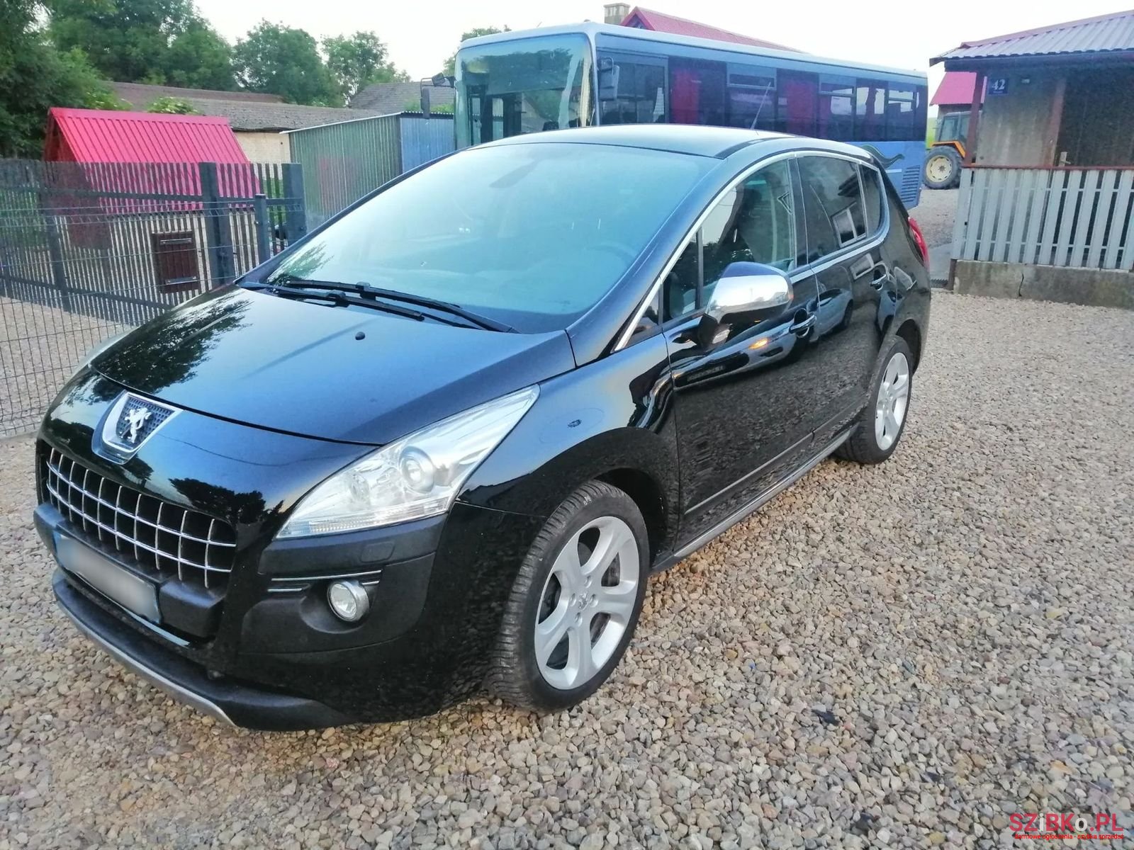 2012' Peugeot 3008 photo #1