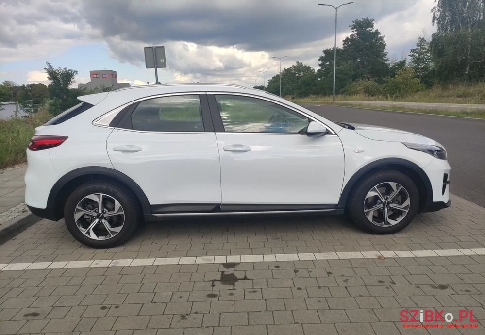 2021' Kia XCeed photo #3