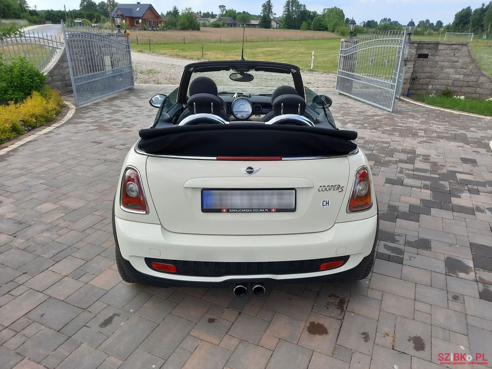 2010' MINI Cooper S photo #3