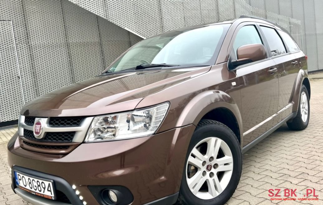 2012' Fiat Freemont photo #4