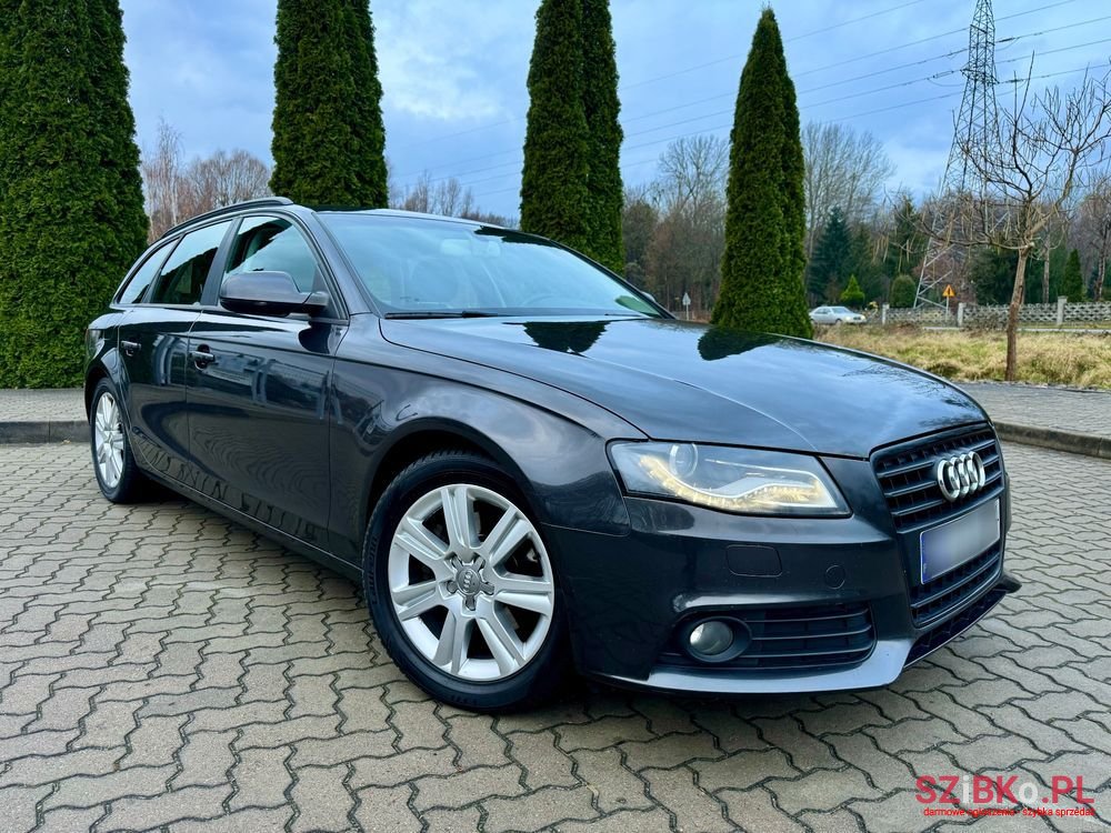 2011' Audi A4 photo #2