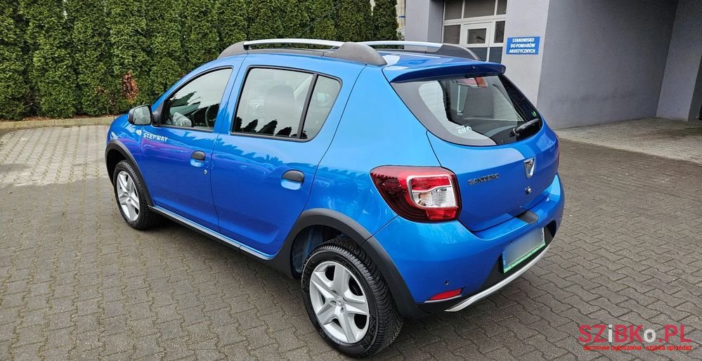2014' Dacia Sandero Stepway photo #3