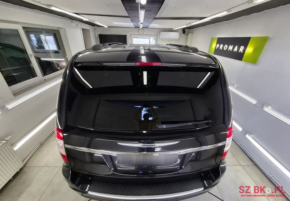 2015' Chrysler Town & Country 3.6 Limited photo #5