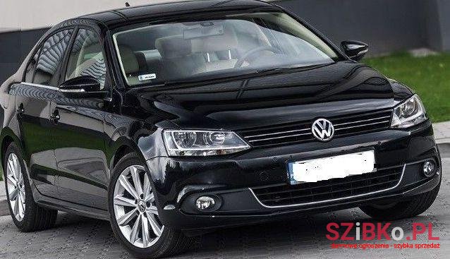 2012' Volkswagen Jetta photo #1