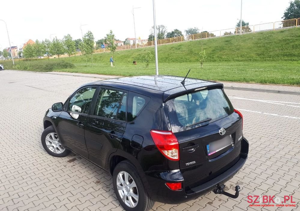 2007' Toyota RAV4 photo #3