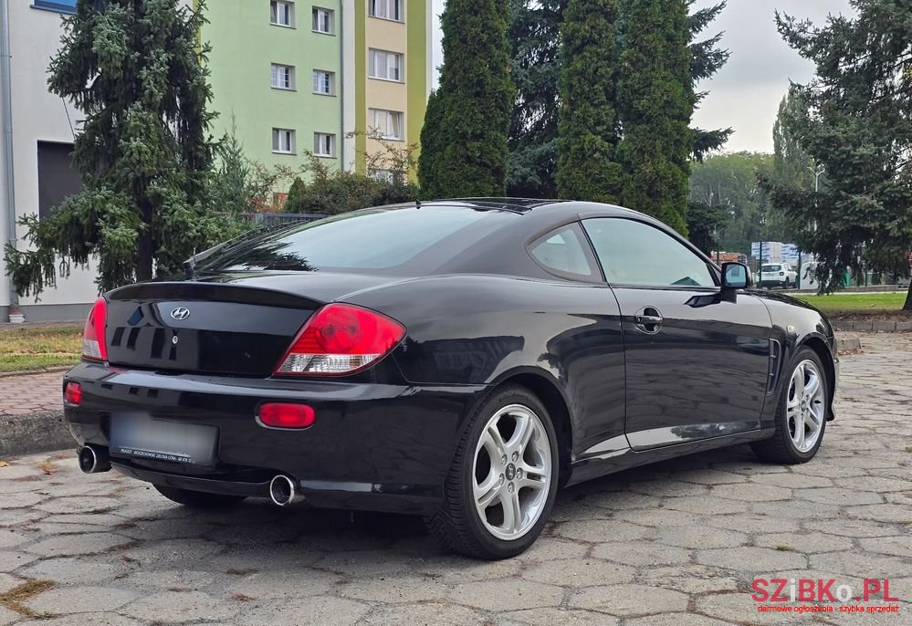 2005' Hyundai Coupe 2.0 Middle photo #5