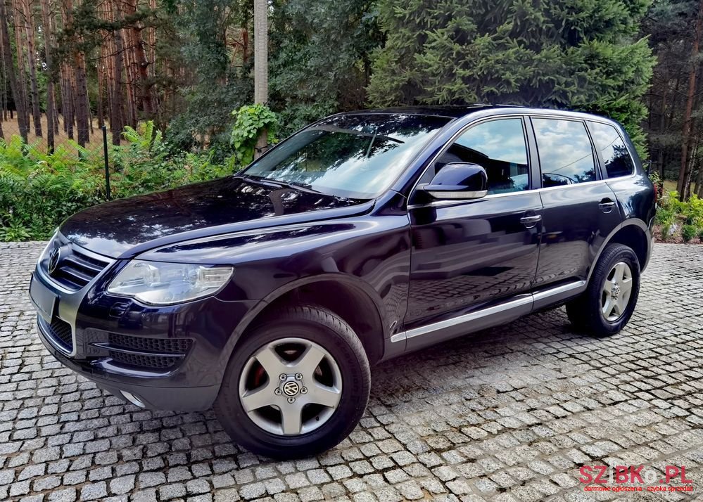 2007' Volkswagen Touareg photo #1