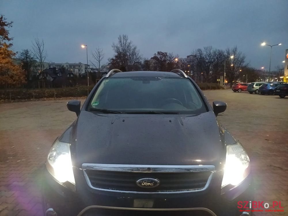 2011' Ford Kuga photo #2