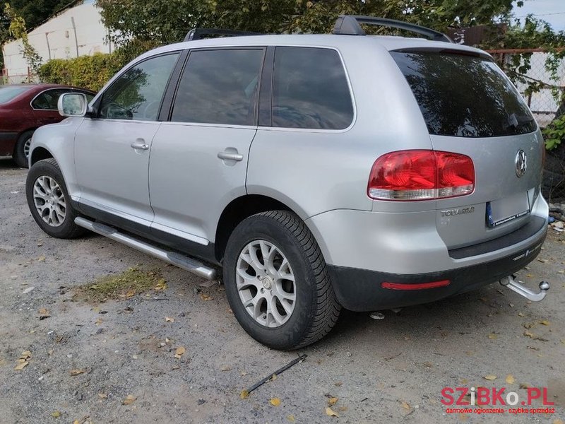 2004' Volkswagen Touareg 2.5 R5 Tdi photo #6