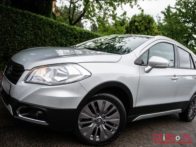 2015' Suzuki SX4 S-Cross photo #1