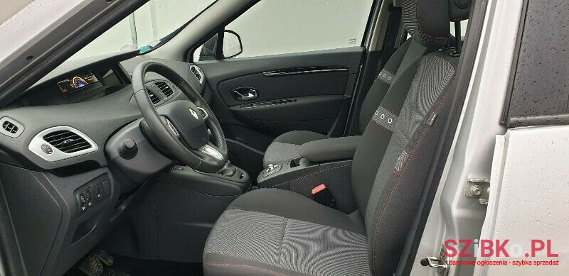 2012' Renault Scenic photo #4
