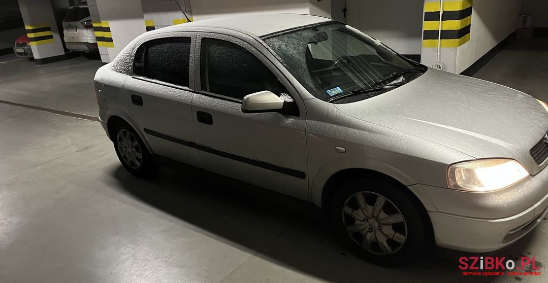 2005' Opel Astra photo #4