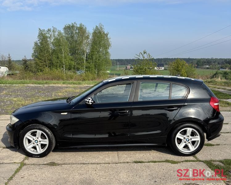 2005' BMW 1 Series 118D photo #5