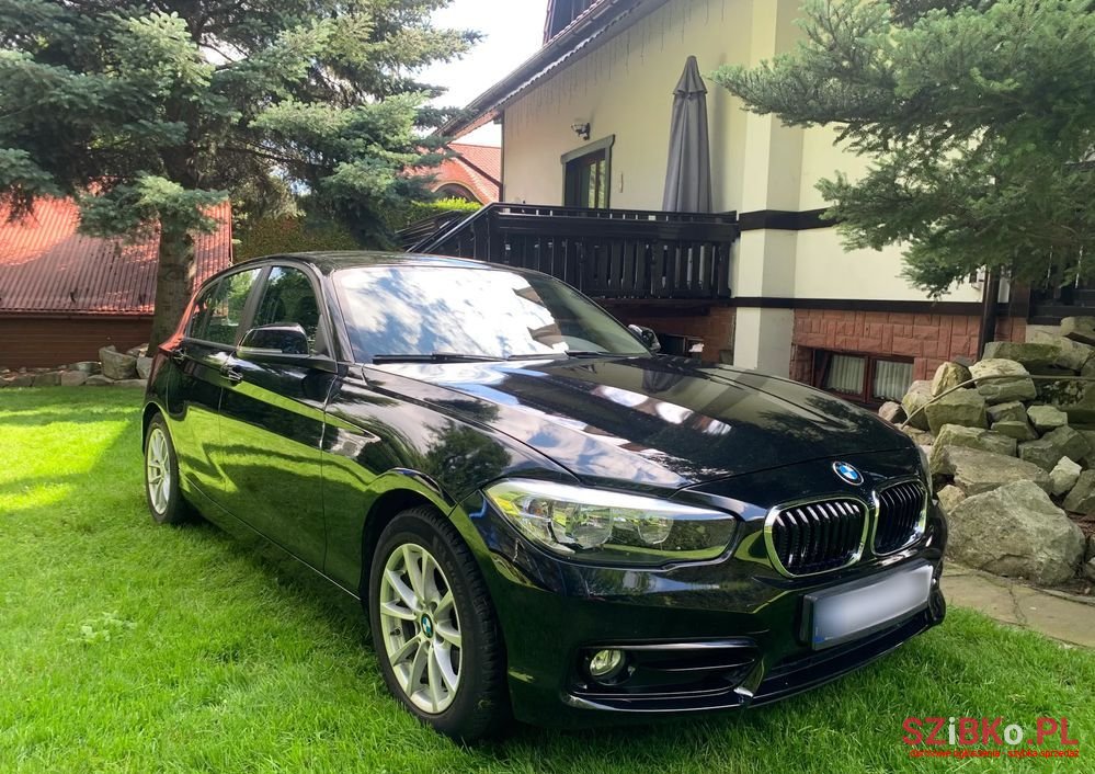 2016' BMW 1 Series 116D photo #5