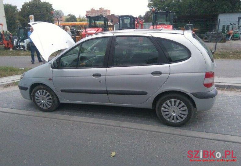 2001' Renault Scenic photo #1