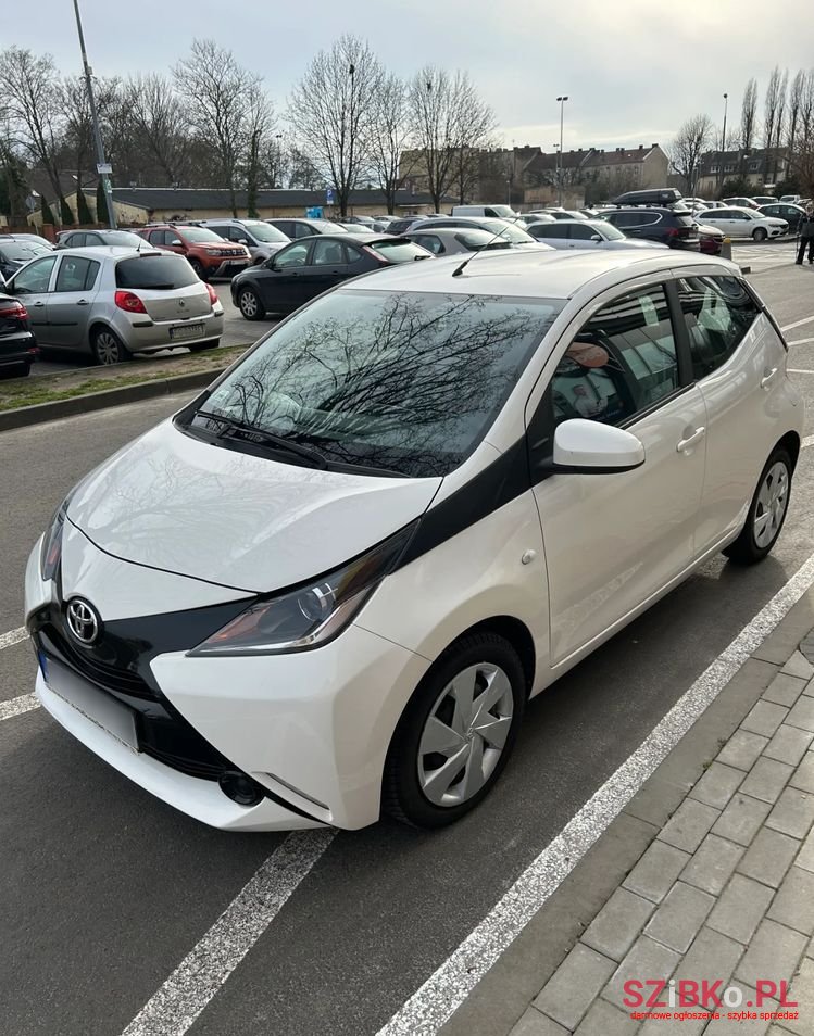 2016' Toyota Aygo photo #1