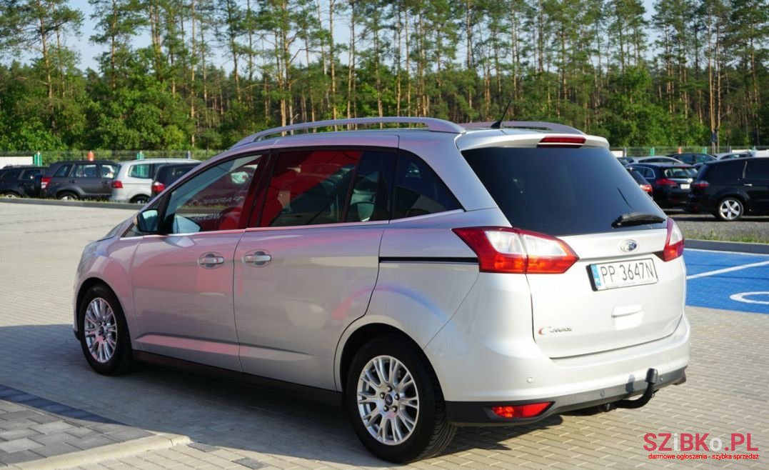 2011' Ford Grand C-MAX photo #3