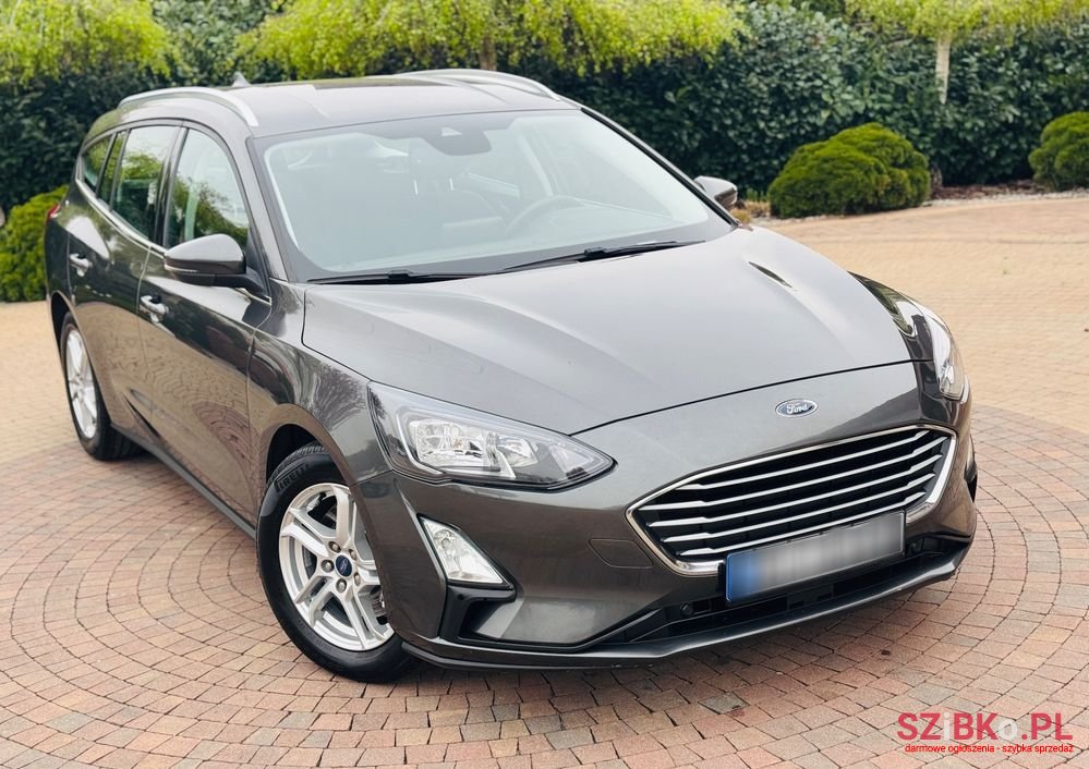2020' Ford Focus photo #3