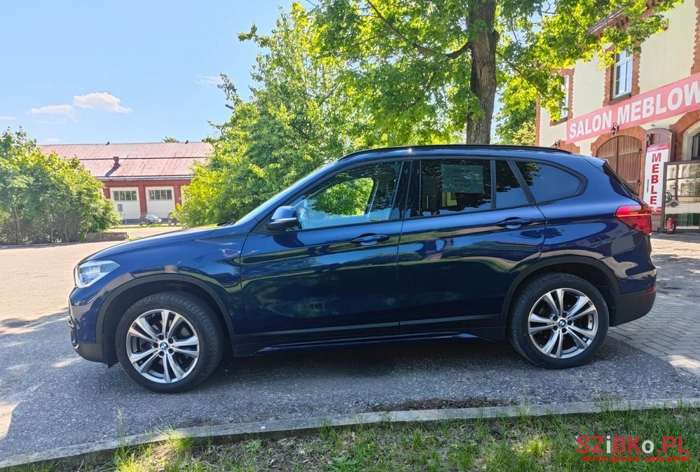 2019' BMW X1 Xdrive20D photo #6