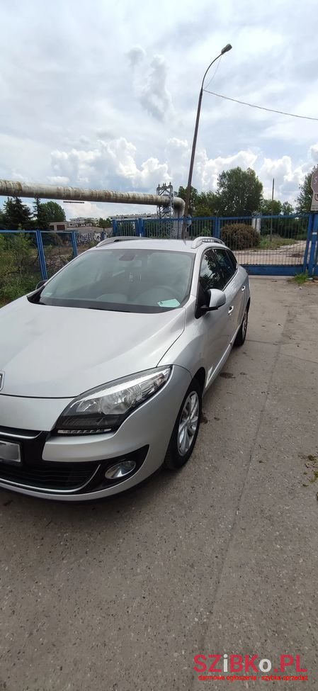 2012' Renault Megane photo #6