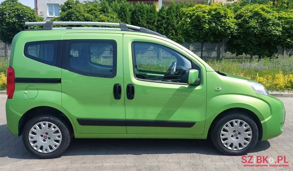 2010' Fiat Qubo photo #2
