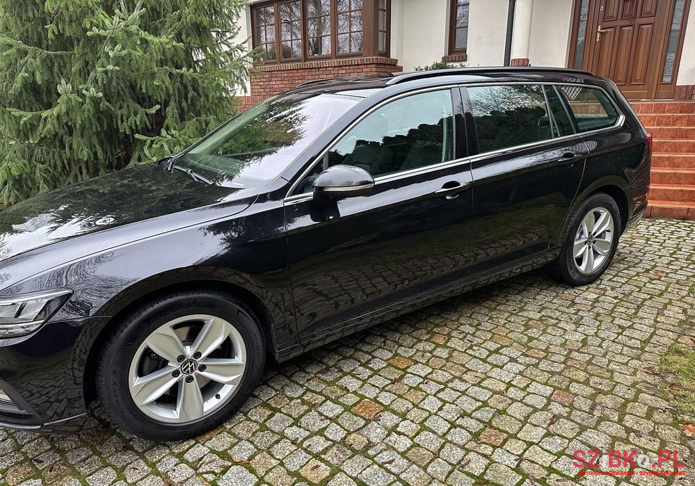 2020' Volkswagen Passat photo #5