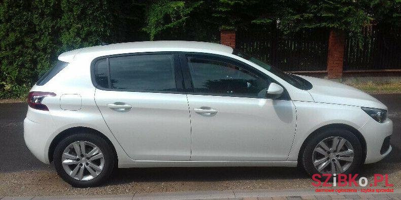 2018' Peugeot 308 photo #1