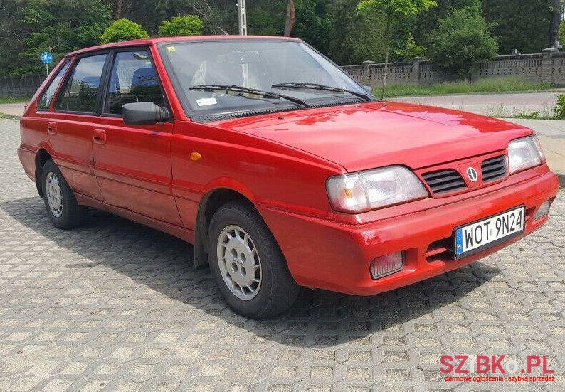 1998' FSO Caro Plus photo #1