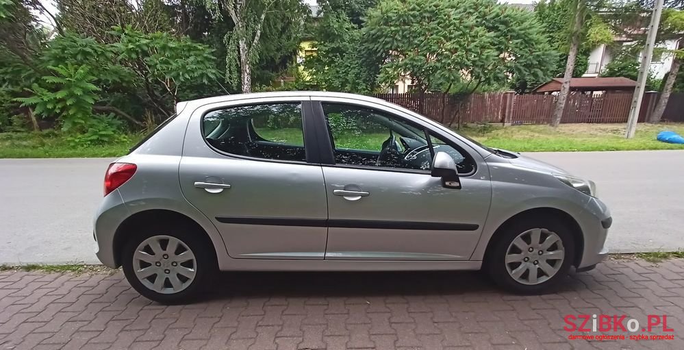 2008' Peugeot 207 1.4 16V Trendy photo #4