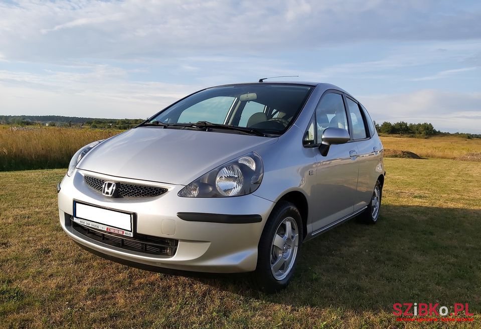 2005' Honda Jazz photo #2