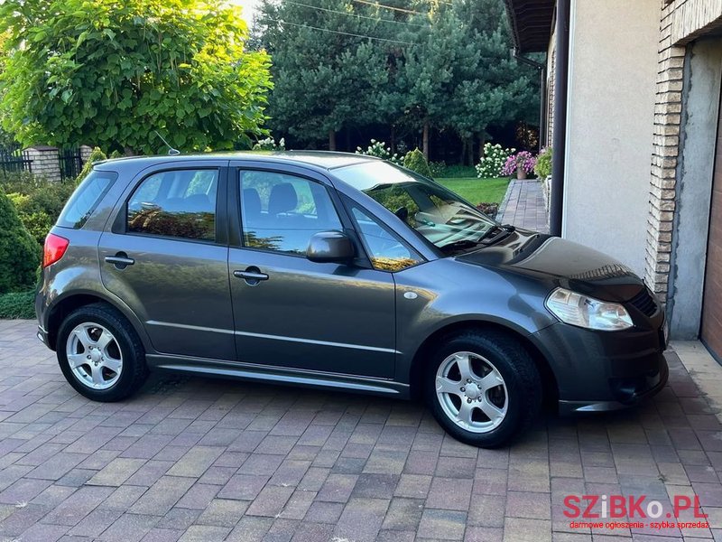 2010' Suzuki SX4 1.6 Premium photo #6