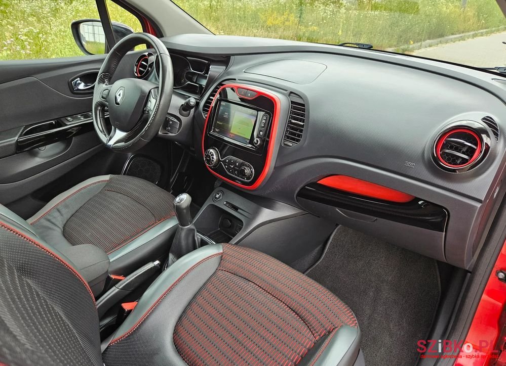 2015' Renault Captur photo #6