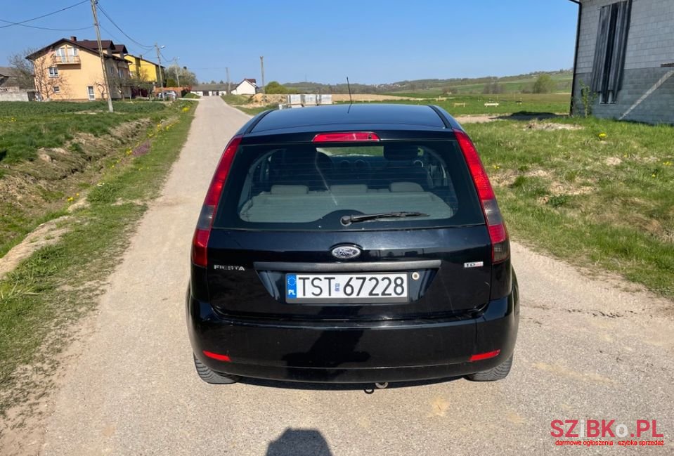 2005' Ford Fiesta photo #5