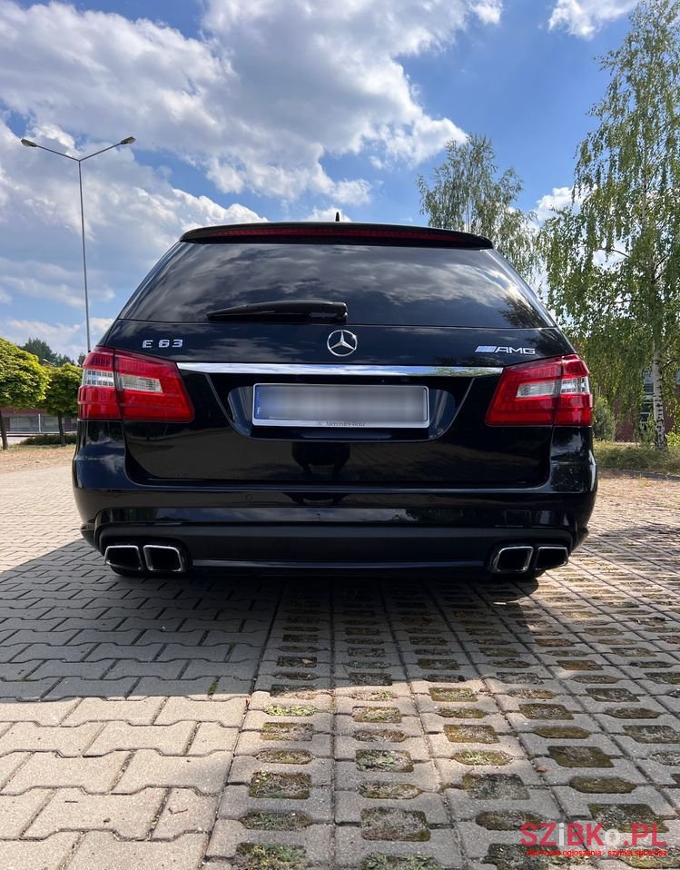 2011' Mercedes-Benz E-Class 63 Amg photo #5