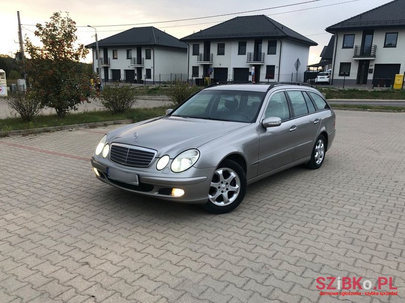 2006' Mercedes-Benz E-Class 200 T Kompressor photo #1