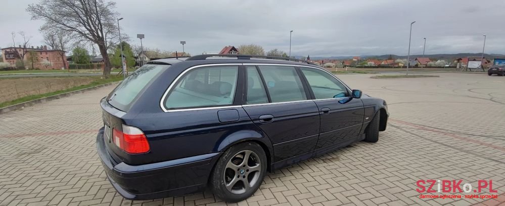 2001' BMW 5 Series 525I photo #3