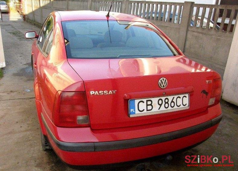 1999' Volkswagen Passat photo #2