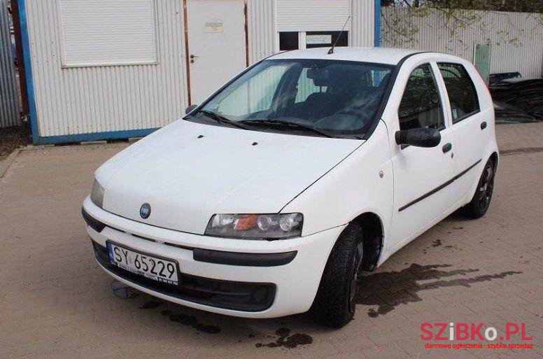 2002' Fiat Punto photo #2