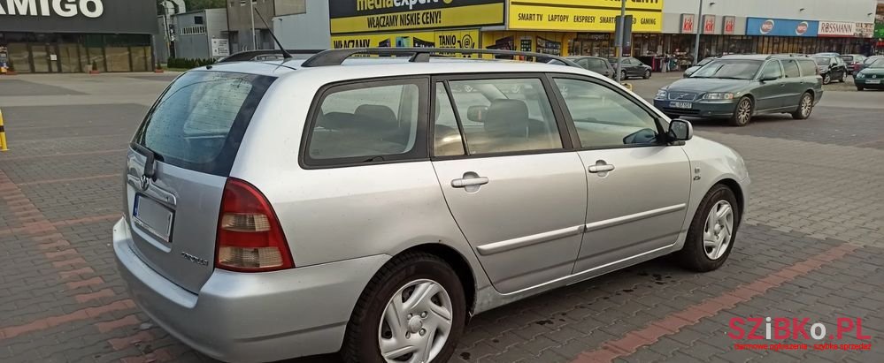 2004' Toyota Corolla photo #3